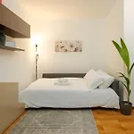 Zona Burlo - Con Terrazzo, Wi-fi Gratuito, Primo Piano Con Ascensore Apartment