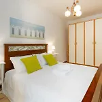 公寓 Zona Burlo - Con Terrazzo, Wi-fi Gratuito, Primo Piano Con Ascensore 的里雅斯特