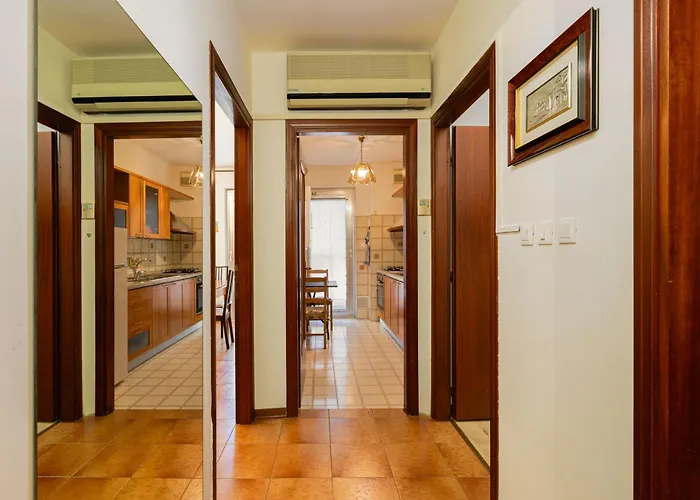 Appartement Zona Burlo - Con Terrazzo, Wi-fi Gratuito, Primo Piano Con Ascensore